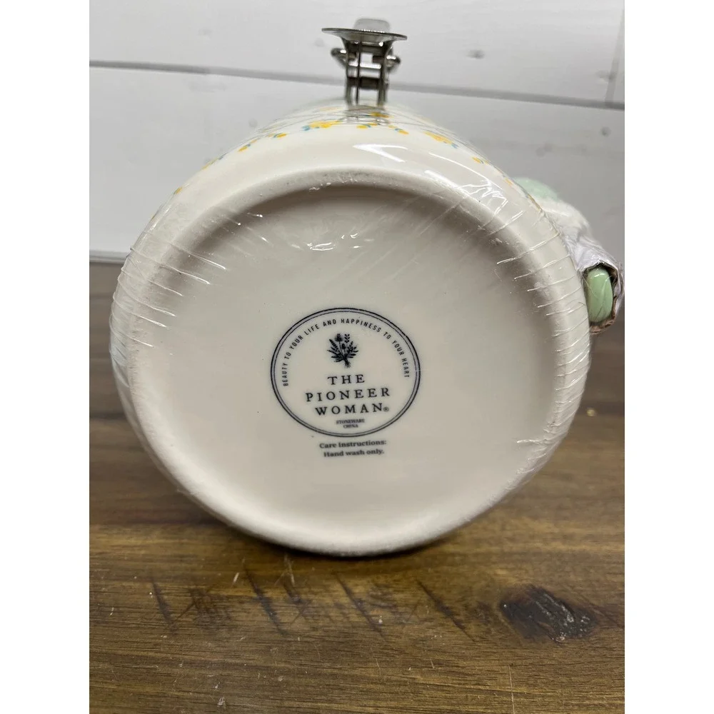 The Pioneer Woman Floral Trellis Stoneware‎ Canister with Scoop Mint Green Lid